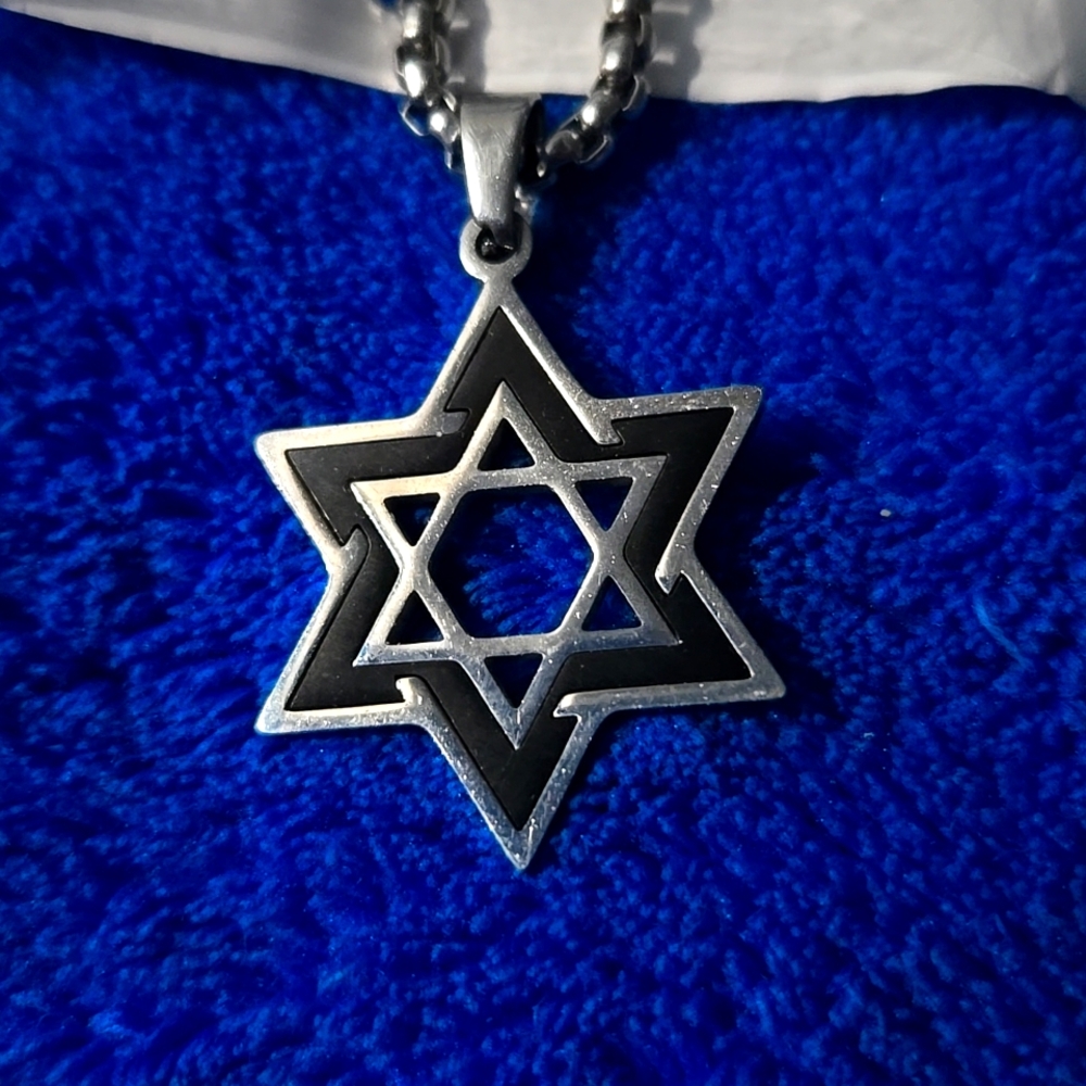 Star David pendant and necklace,